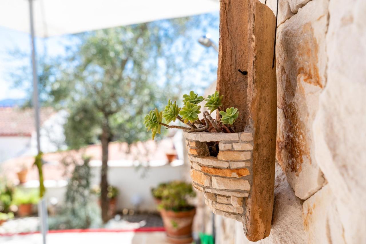 Apartments Meri Τρογκίρ Εξωτερικό φωτογραφία